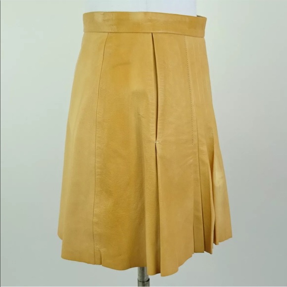 Kourtney Kardashian’s Leather Conscious Exclusive - Picture 4 of 8